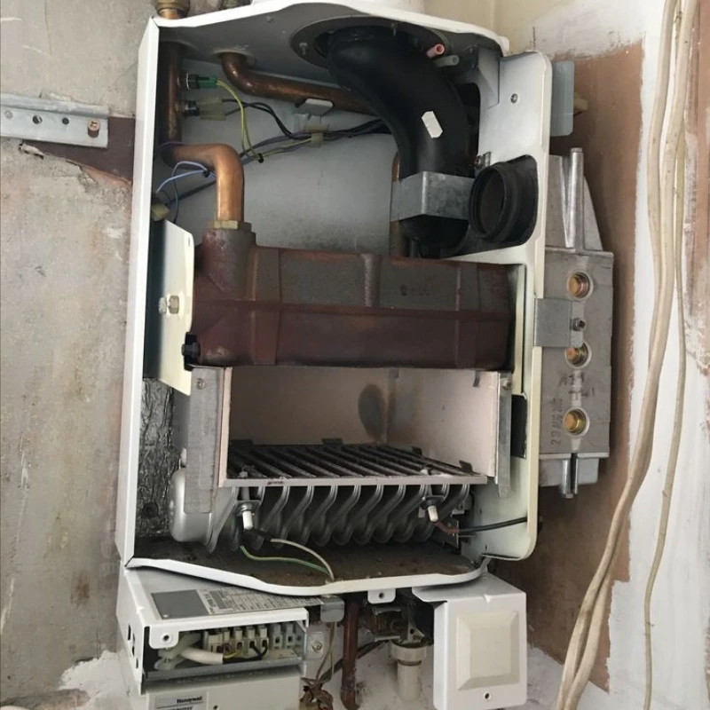 سرویس و نصب پکیج دیواری و رادیاتور / با ضمانت توسان